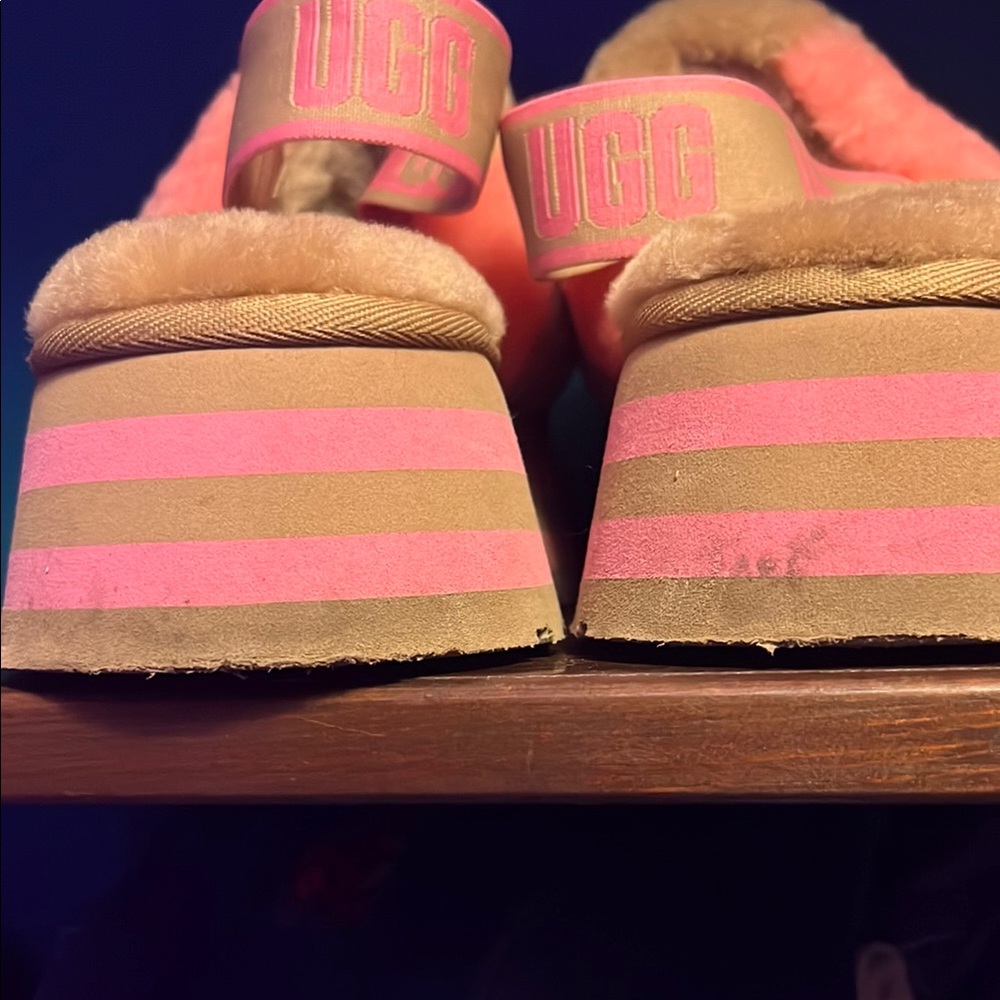 UGG Fluffy Pink and Tan Platform Sandals - Picture 2 of 7